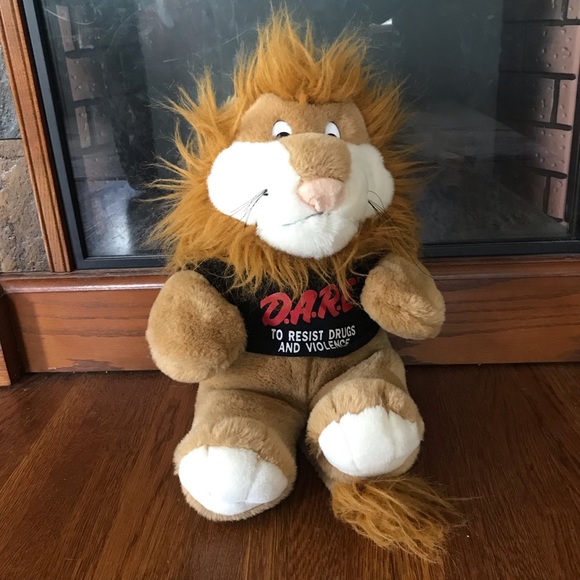 SOLD Vintage 1994 D.A.R.E. Daren the Lion 18" Plush Stuffed Animal Commonwealth